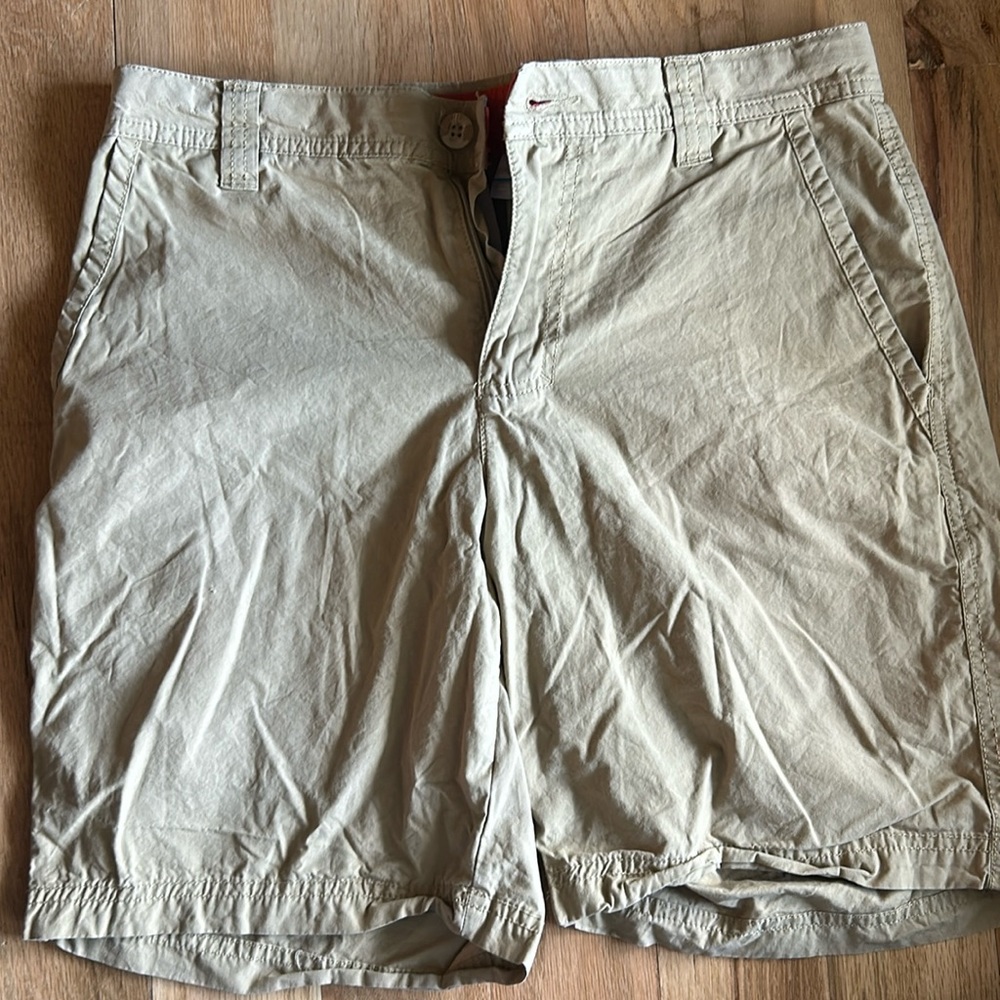 Columbia flat front shorts